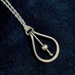 Unique Sterling Silver Pendant & Chain